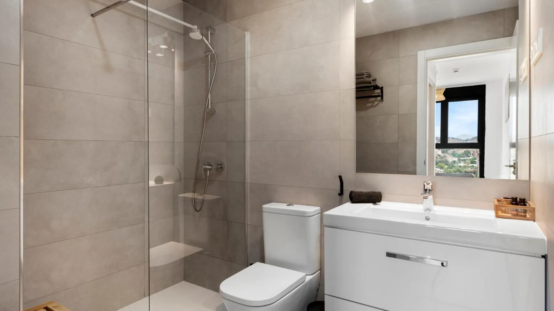 El Zahir Malaga City Center - 25Th Floor Apartment