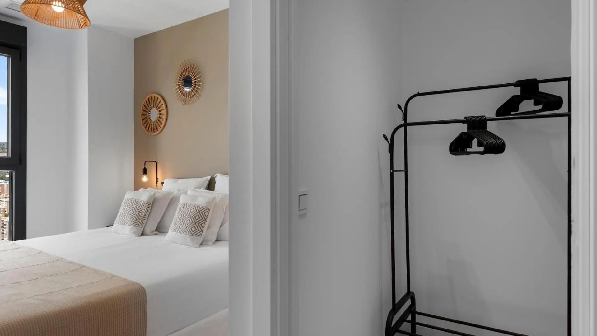 El Zahir Malaga City Center - 25Th Floor 0*,